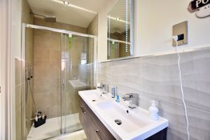 Photo 15- click for photo gallery